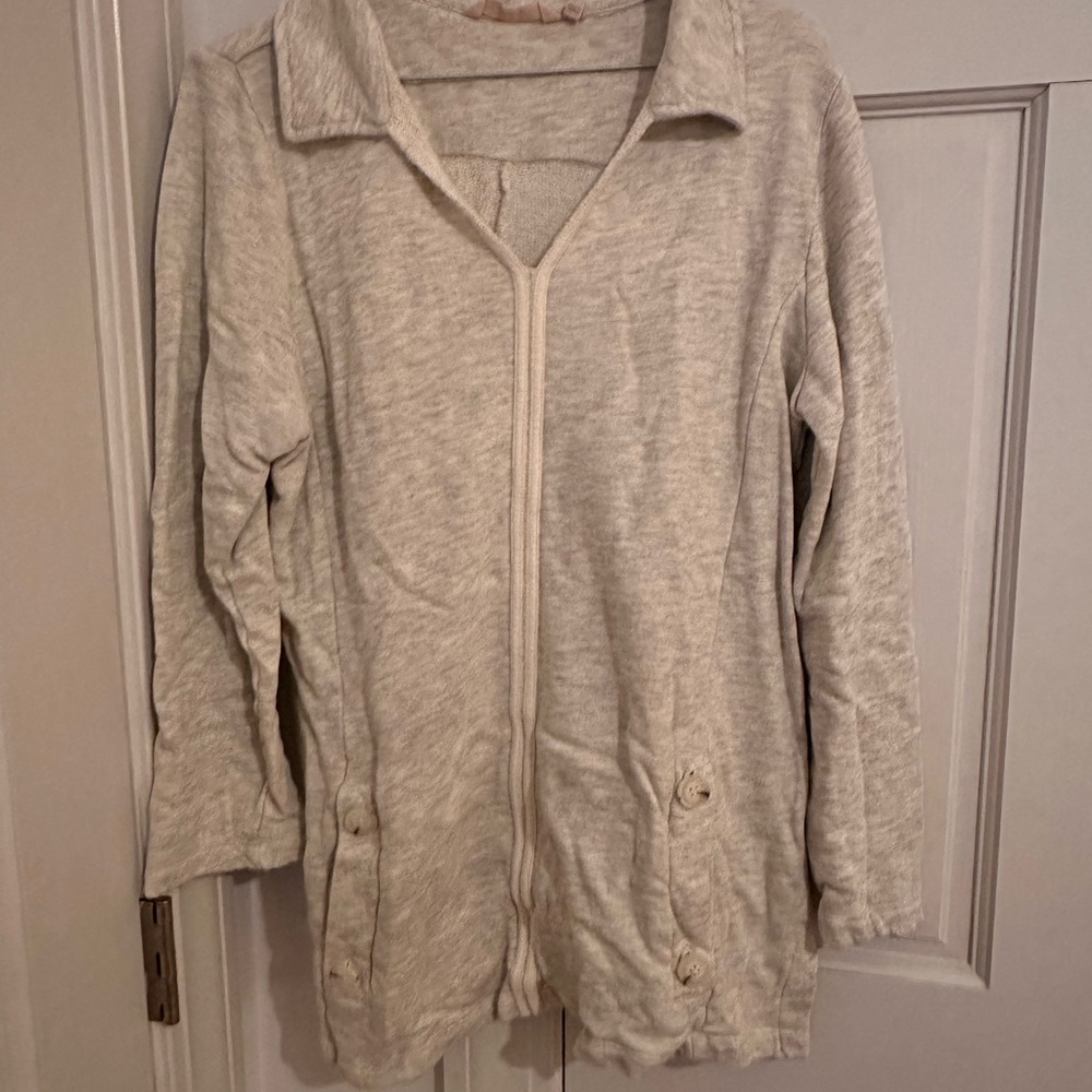 Soft Surroundings Light Gray Top